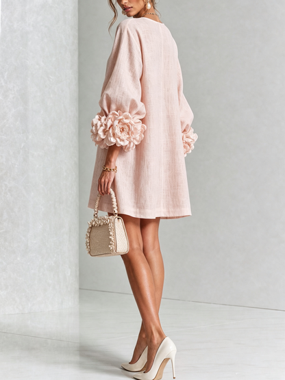 Noemi | Vestido Mini de Lino con Puños de Rosas, Rosa Palo