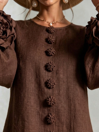 Bruna | Vestido Mini de Lino con Puños de Rosas, Marrón Chocolate